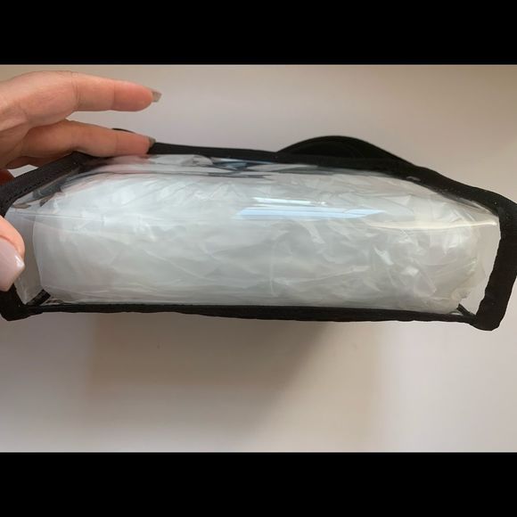 SOLD ! Clear purse - Picture 4 of 4